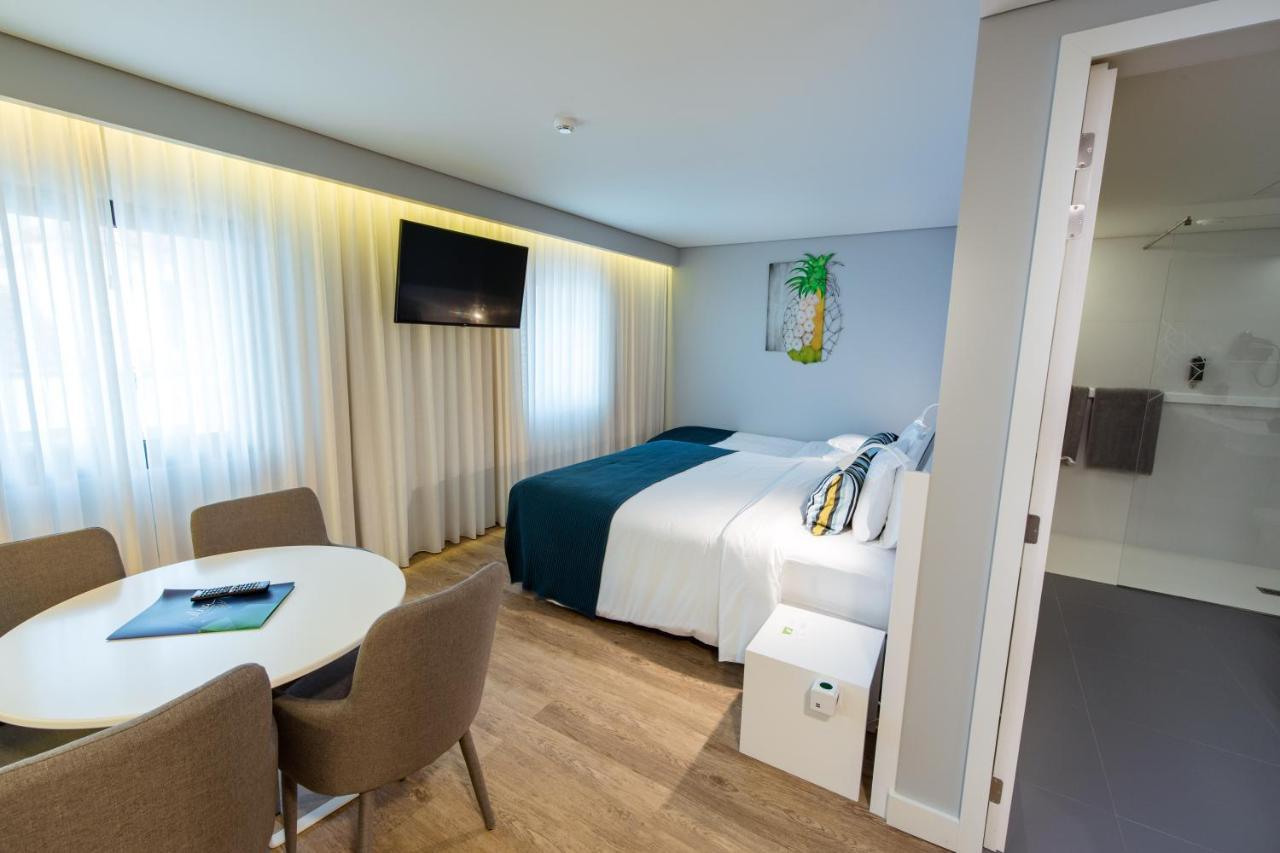 Ilha Hostel & Suites 蓬塔德尔加达 外观 照片