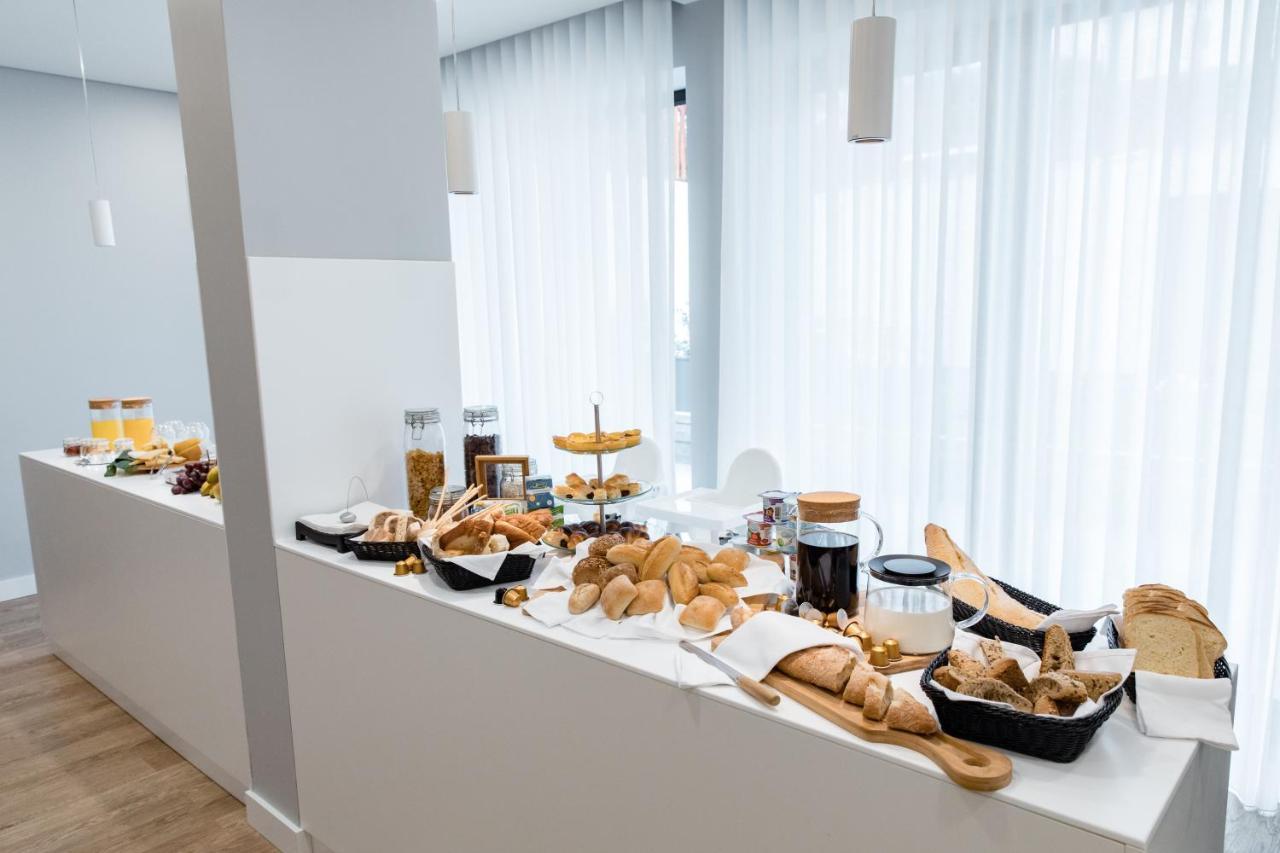 Ilha Hostel & Suites 蓬塔德尔加达 外观 照片