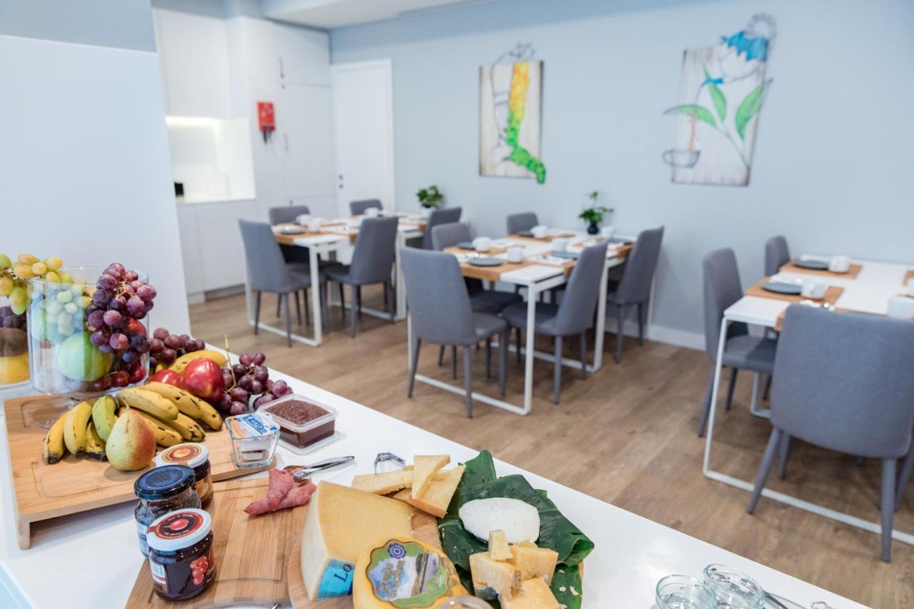 Ilha Hostel & Suites 蓬塔德尔加达 外观 照片