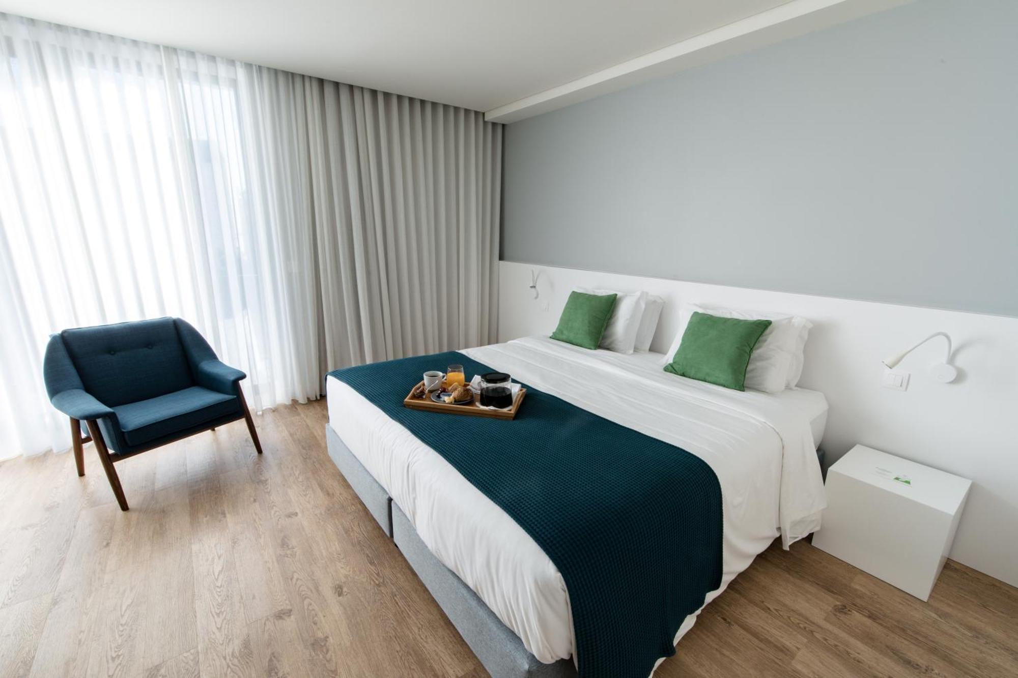 Ilha Hostel & Suites 蓬塔德尔加达 外观 照片